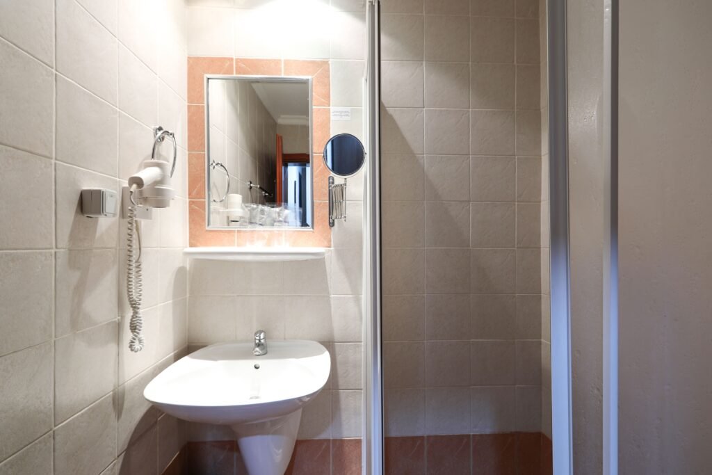 comfort room 3