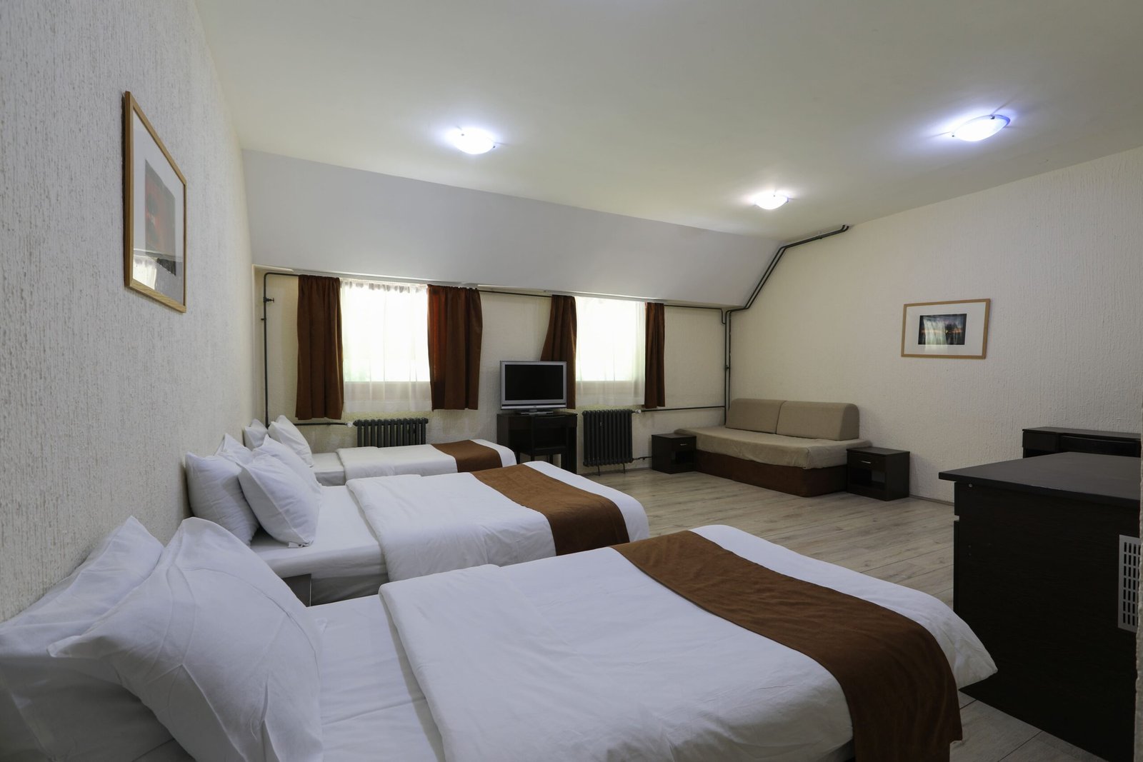 Friends Guesthouse Room