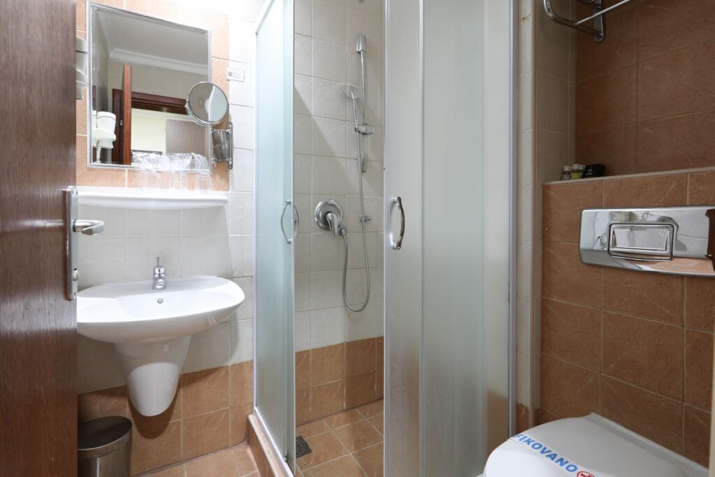 Family Room bathroom
