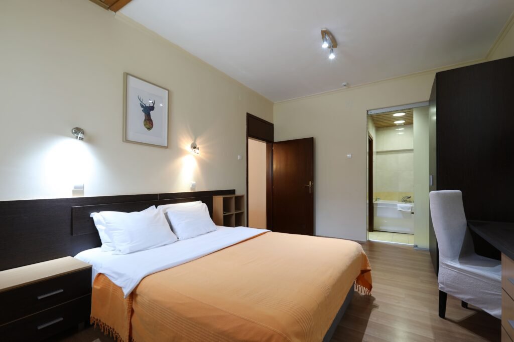 Deluxe Room 5
