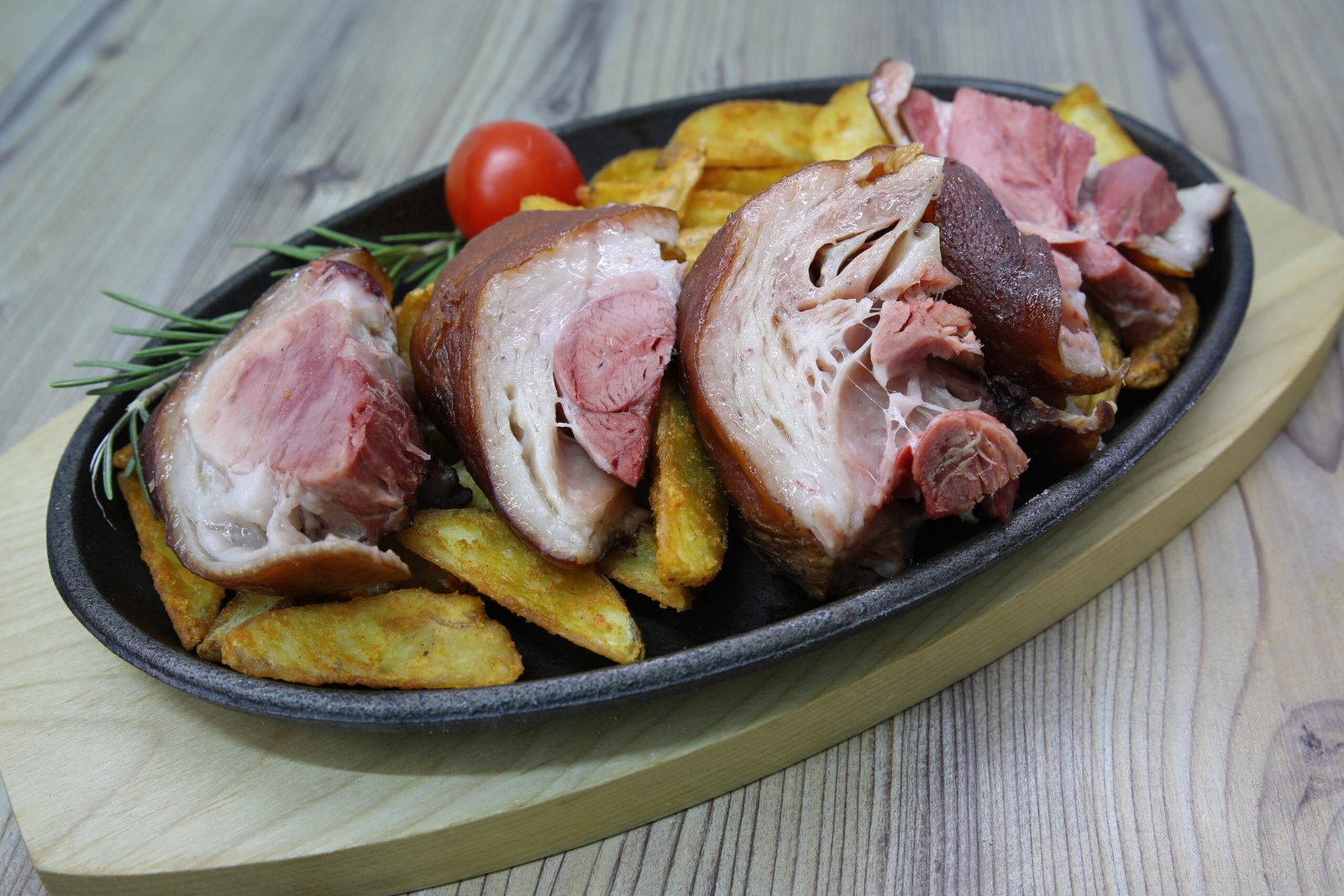 National cuisine served at Kitchen and Bar, Hotel Junior Kopaonik